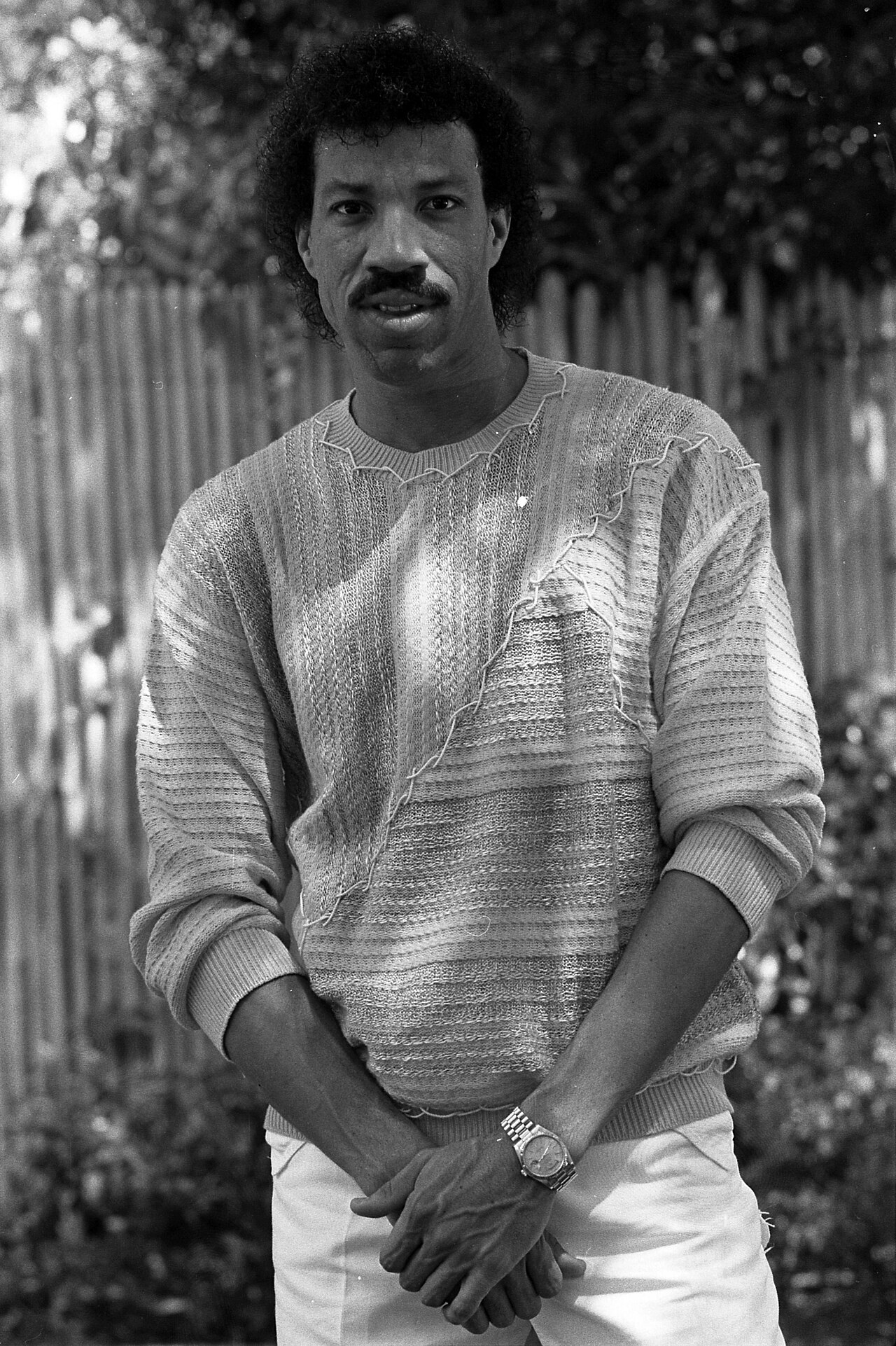 Lionel Richie: eleganza soul dall'America alle radio italiane — foto anni 80 e 90